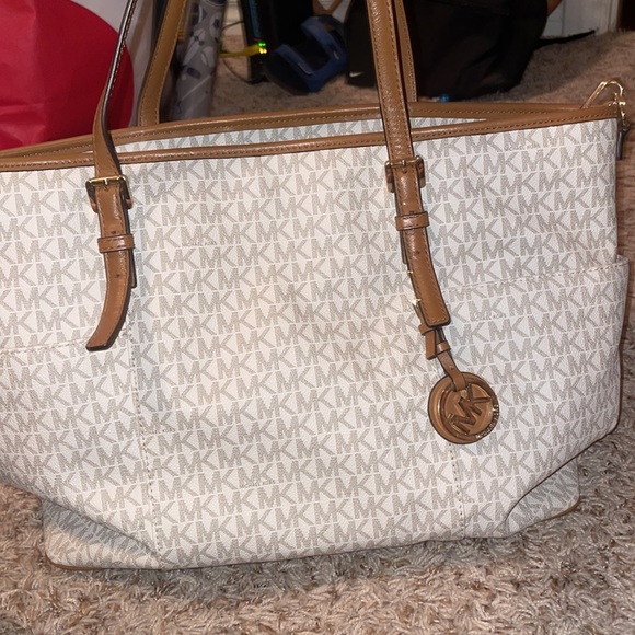 Baby bag used a few times great condition basically new - Picture 3 of 13